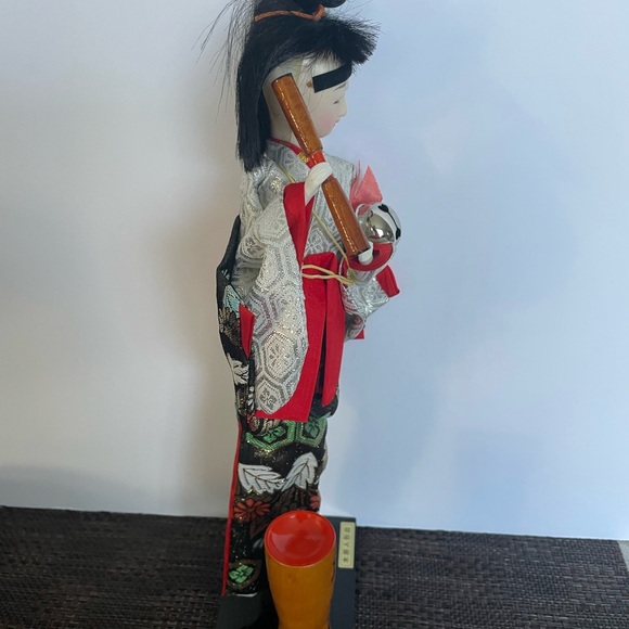 Vintage Japanese Souvenir Doll - Picture 5 of 8